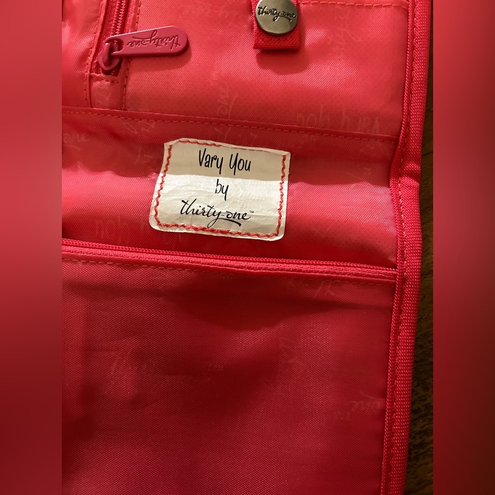 Thirty One 31 Vary You Quilted Crossbody Organizer Wallet Bag Purse Pink Coral - Picture 4 of 5